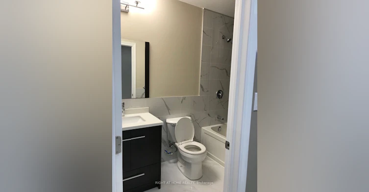 Main Floor Unit-83 Hallam Street, Toronto, ON, M6H 1W7 - 4