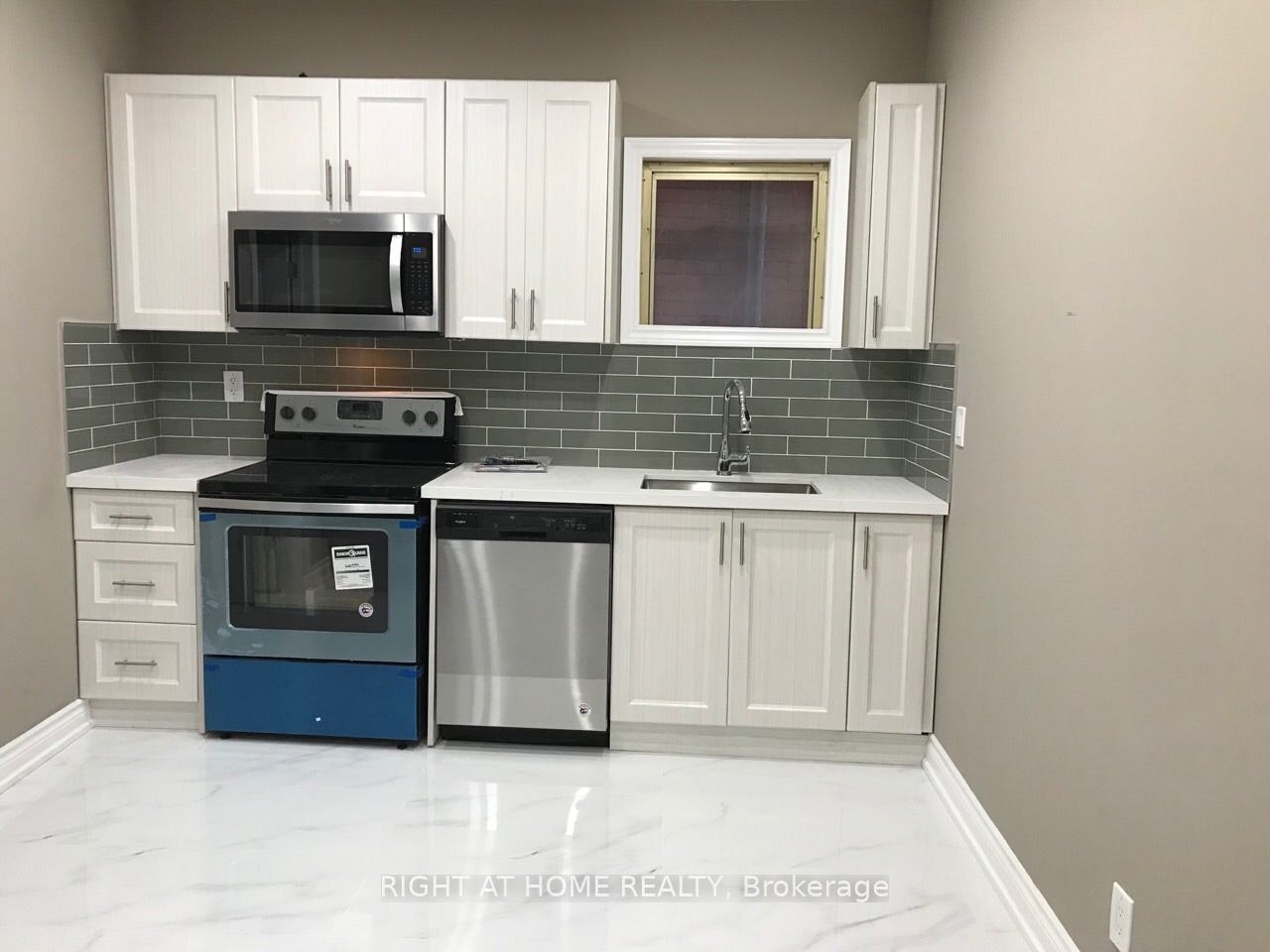 Main Floor Unit-83 Hallam Street, Toronto, ON, M6H 1W7