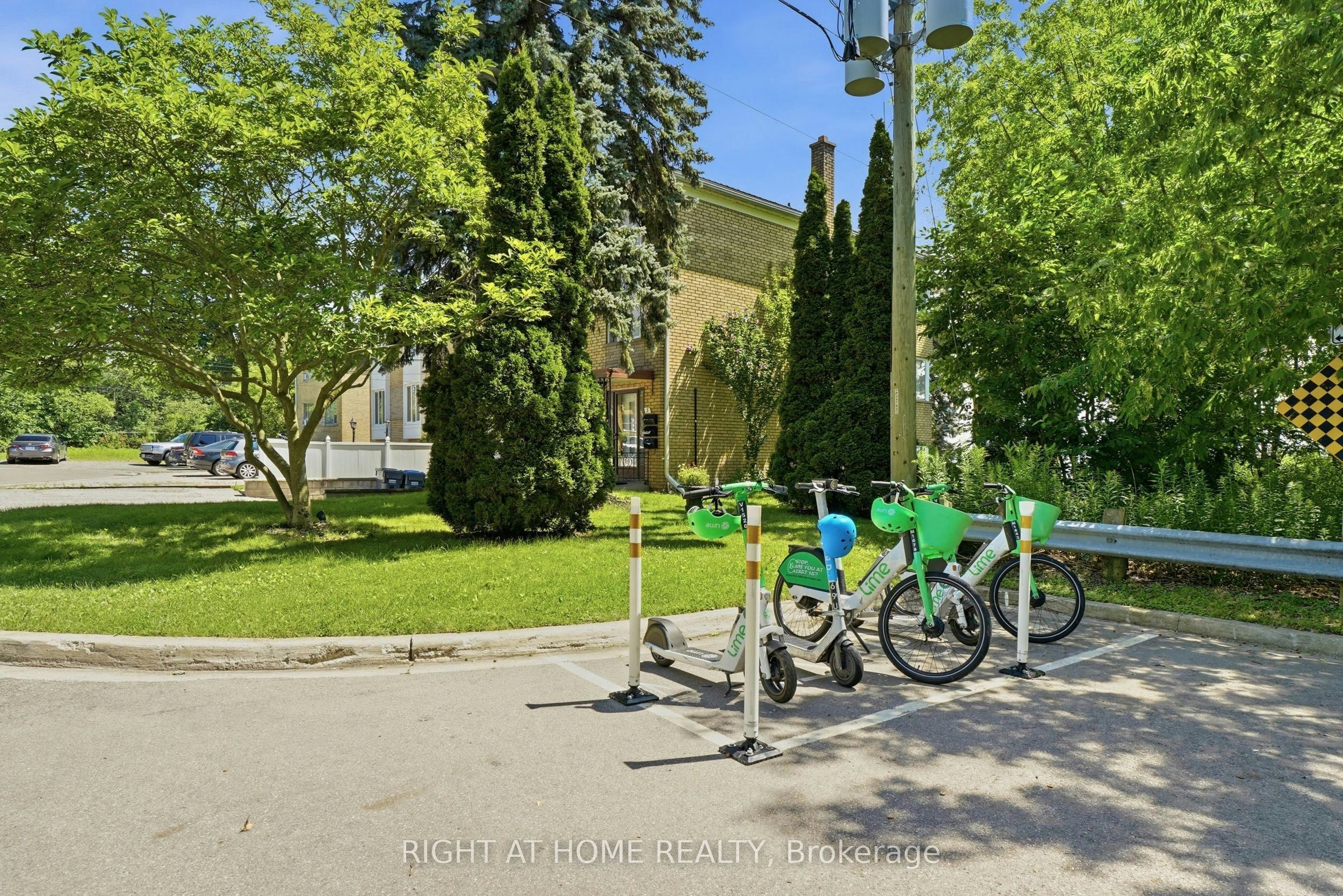 3 Carlis Place, Mississauga, ON, L5G 1A8 - 25