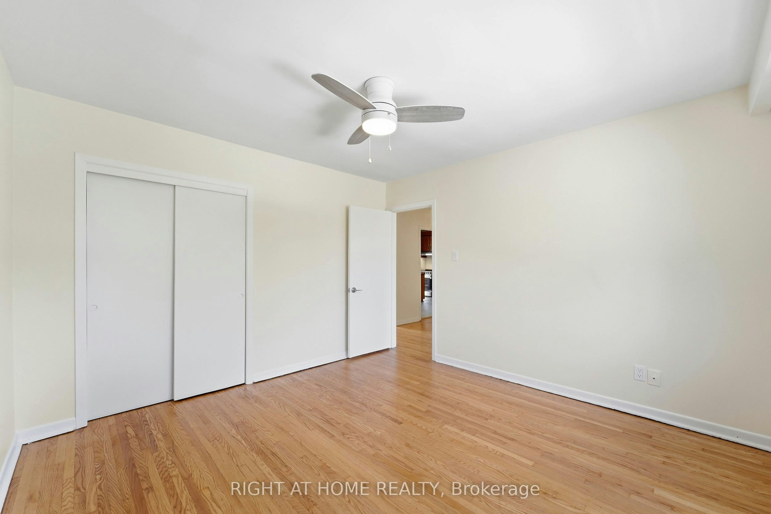 3 Carlis Place, Mississauga, ON, L5G 1A8 - 14