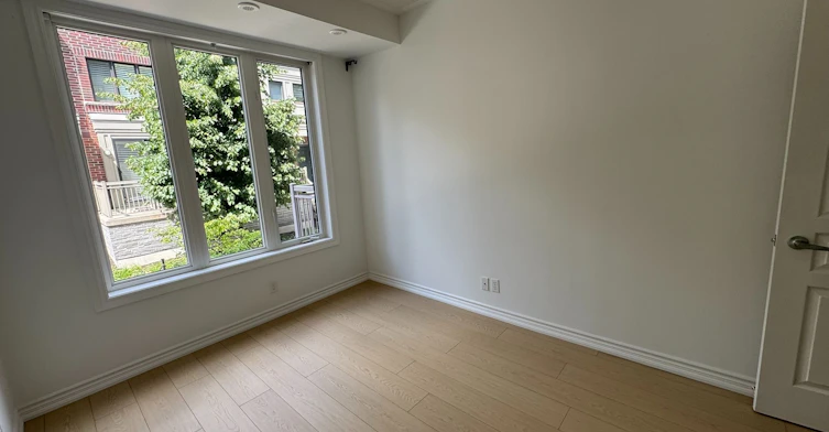 10-90 Eastwood Park Gardens, Toronto, ON, M8W 0B2 - 7
