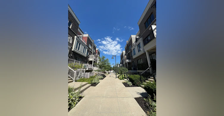 10-90 Eastwood Park Gardens, Toronto, ON, M8W 0B2 - 12
