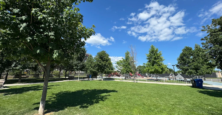 10-90 Eastwood Park Gardens, Toronto, ON, M8W 0B2 - 13