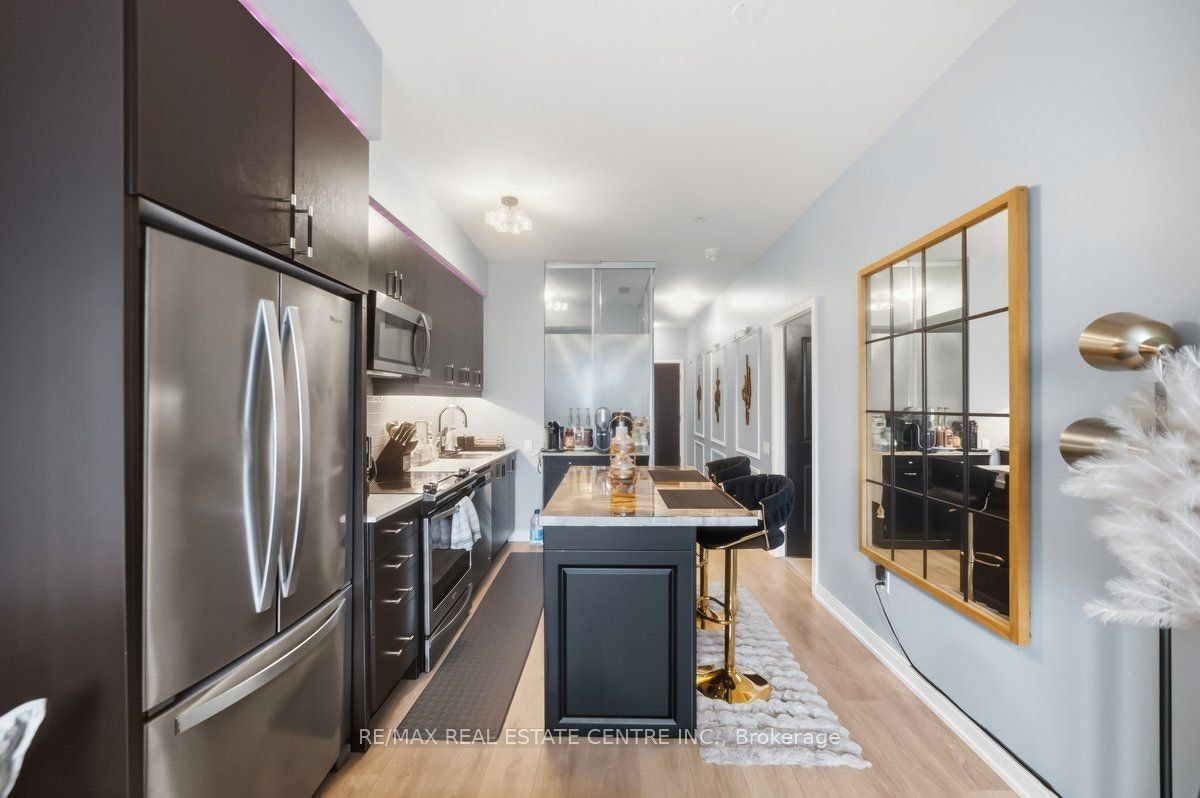 8 Nahani Way 304 Way, Mississauga, ON, L4Z 4J8