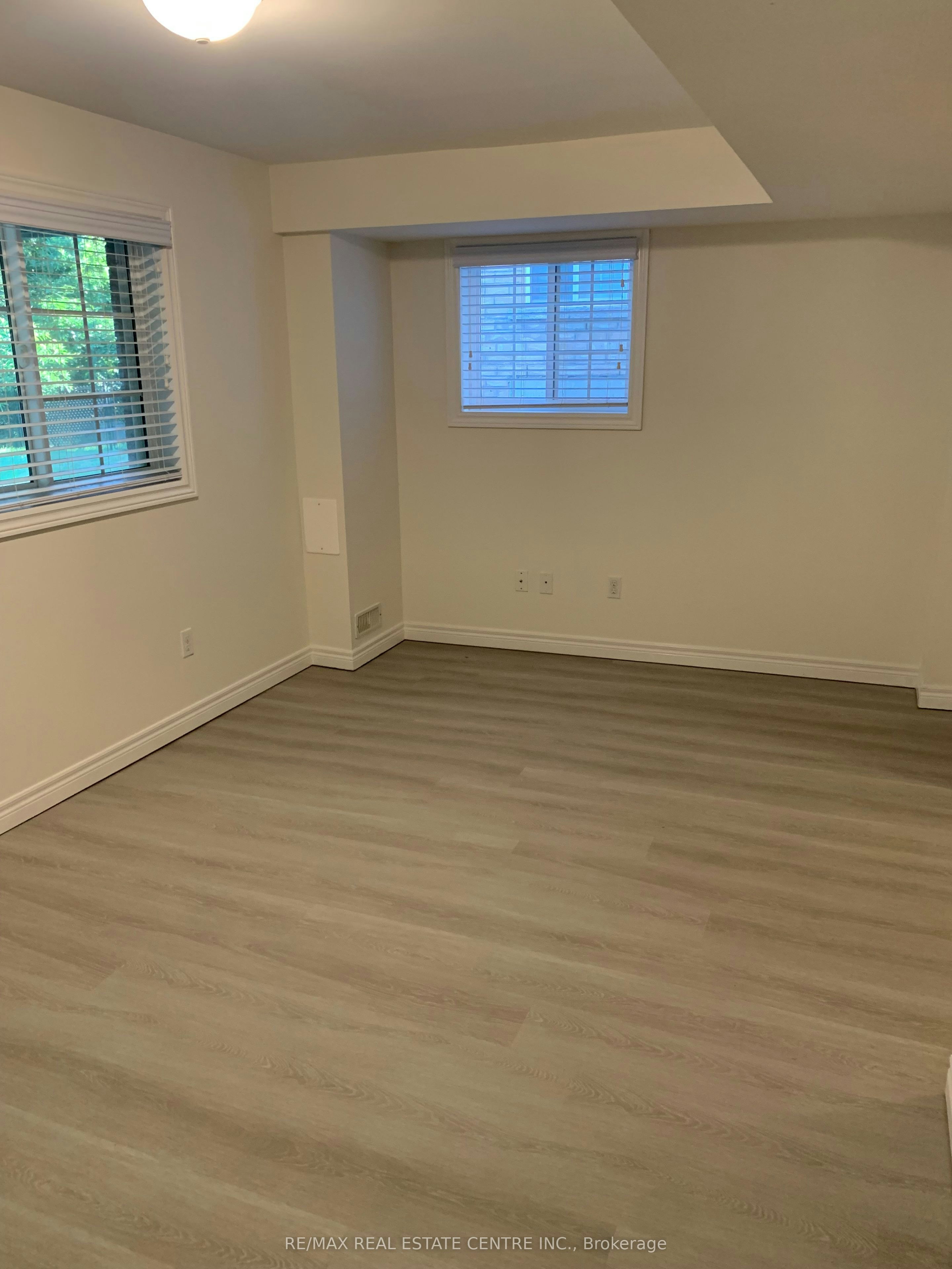 Lower-54 Victor Large Way, Orangeville, ON, L9W 0B6 - 7