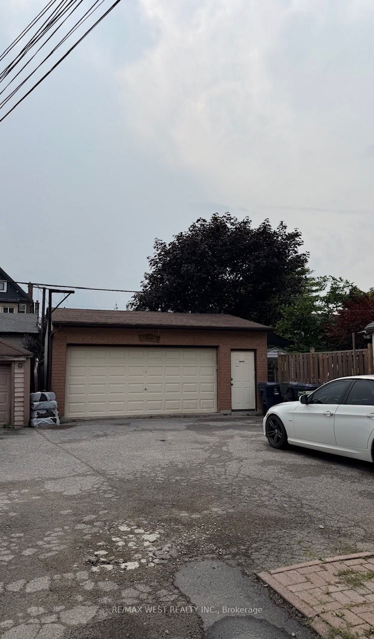 2-108 Kirknewton Road, Toronto, ON, M6E 3Y2 - 21