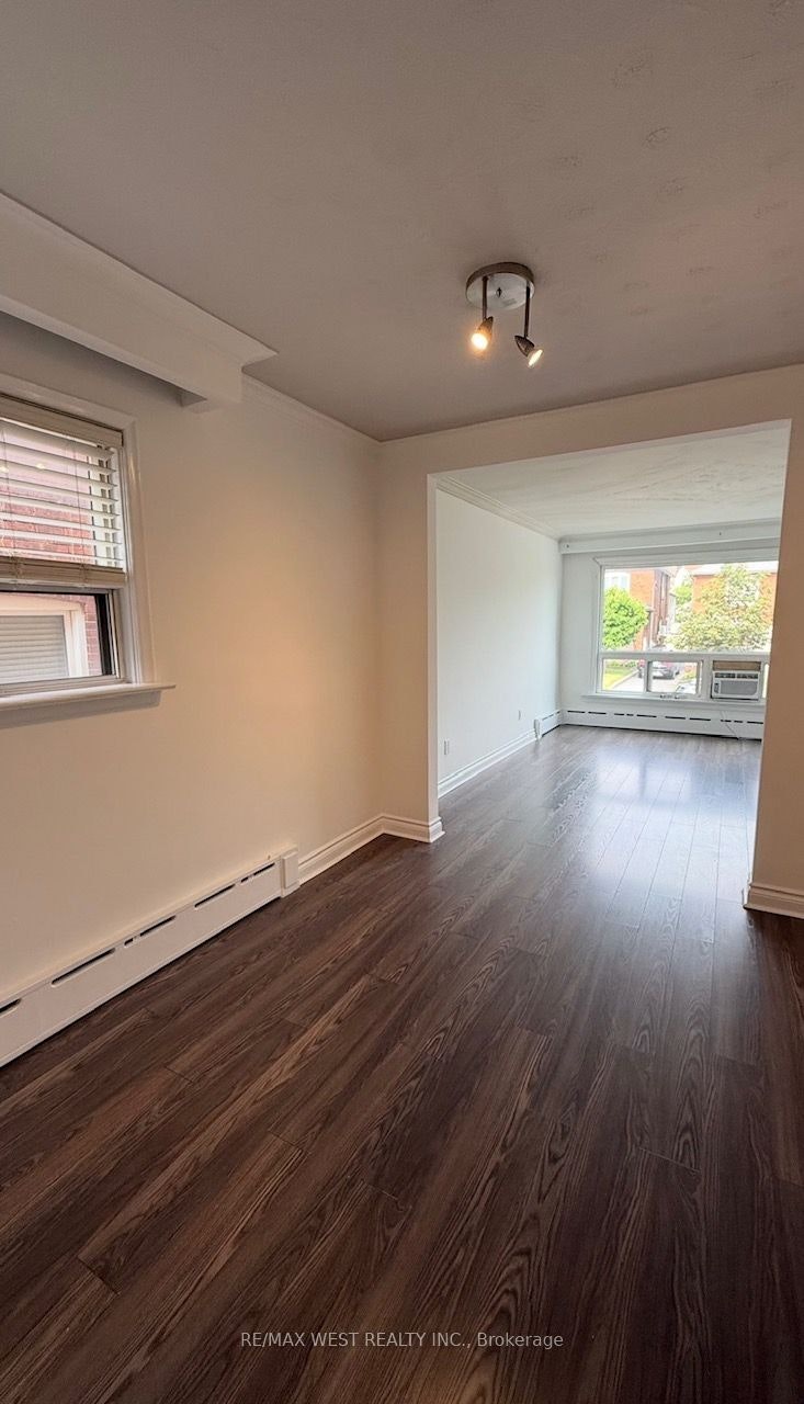 2-108 Kirknewton Road, Toronto, ON, M6E 3Y2 - 5
