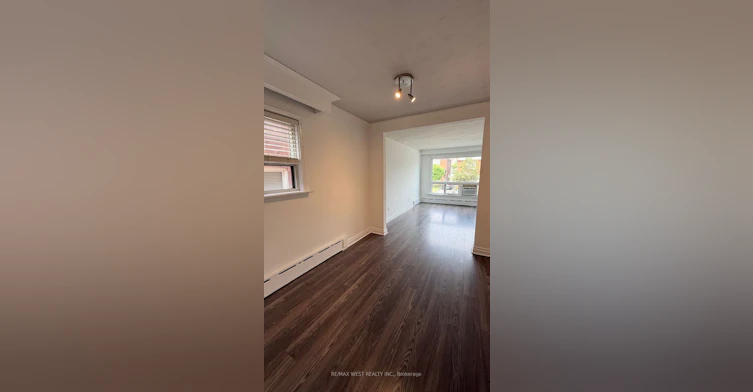 2-108 Kirknewton Road, Toronto, ON, M6E 3Y2 - 5