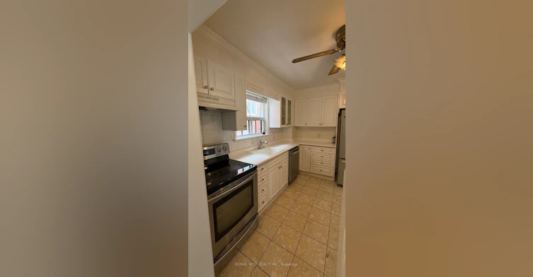 2-108 Kirknewton Road, Toronto, ON, M6E 3Y2 - 9