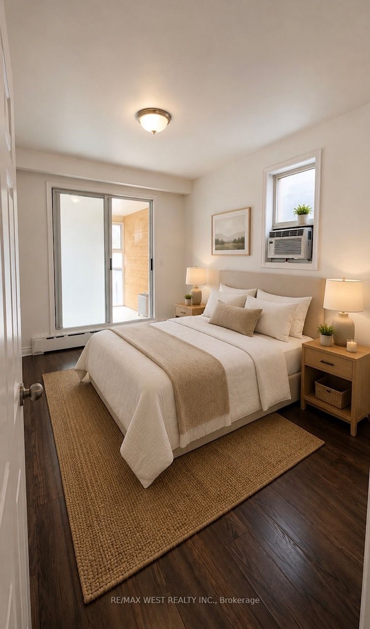 2-108 Kirknewton Road, Toronto, ON, M6E 3Y2 - 17