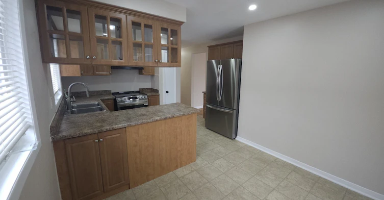 30 Picaro Drive, Toronto, ON, M3N 2B5 - 5