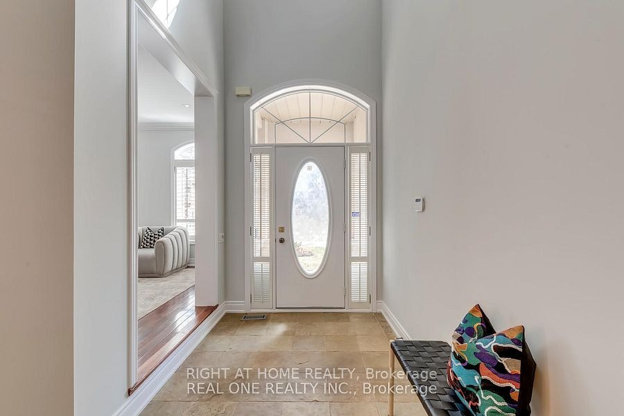 96 Spring Azure Crescent, Oakville, ON, L6L 6V8 - 3