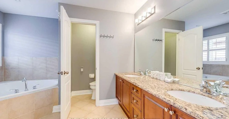 96 Spring Azure Crescent, Oakville, ON, L6L 6V8 - 28