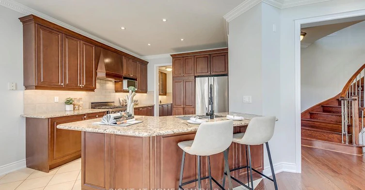 96 Spring Azure Crescent, Oakville, ON, L6L 6V8 - 12