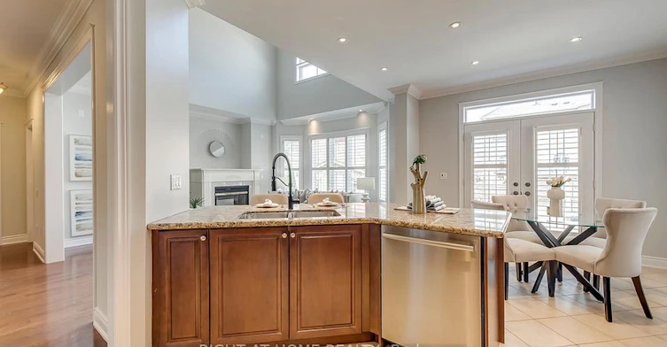 96 Spring Azure Crescent, Oakville, ON, L6L 6V8 - 16