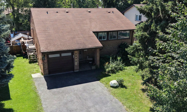 2832 Windwood Drive