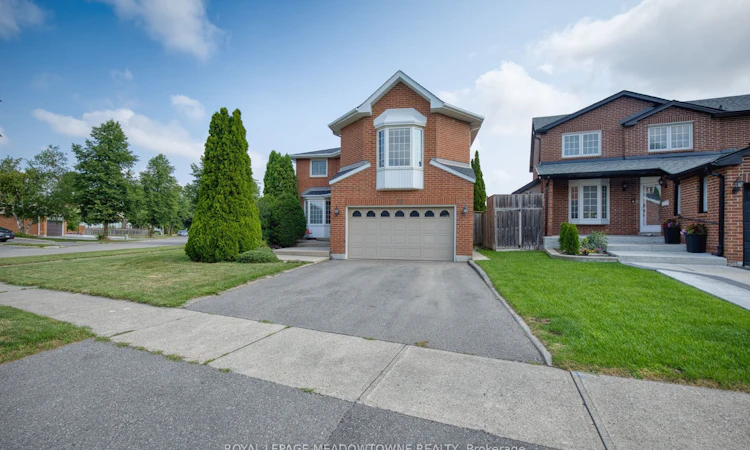 38 Mckillop Court
