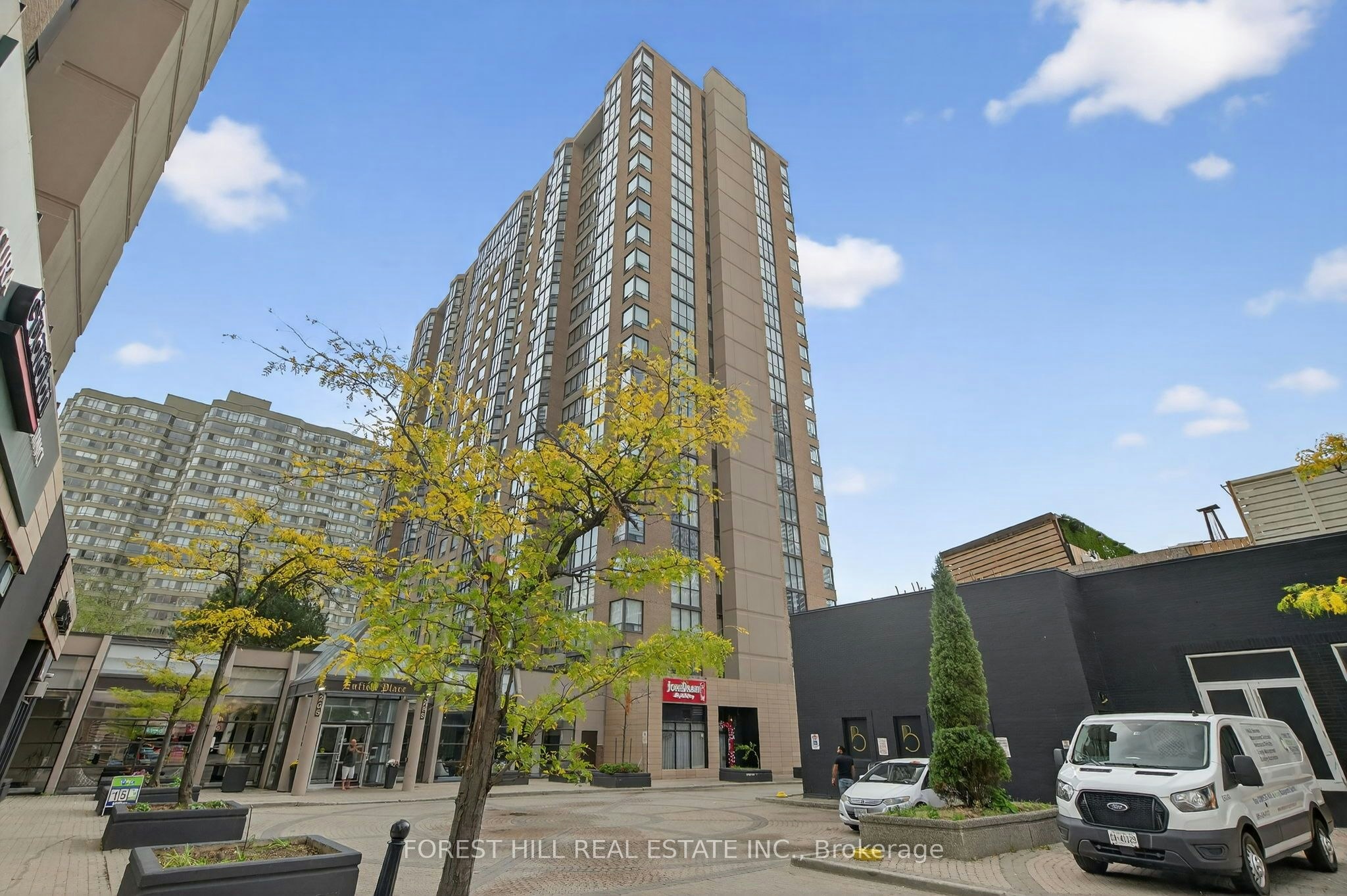 210-285 Enfield Place, Mississauga, ON, L5B 3Y6