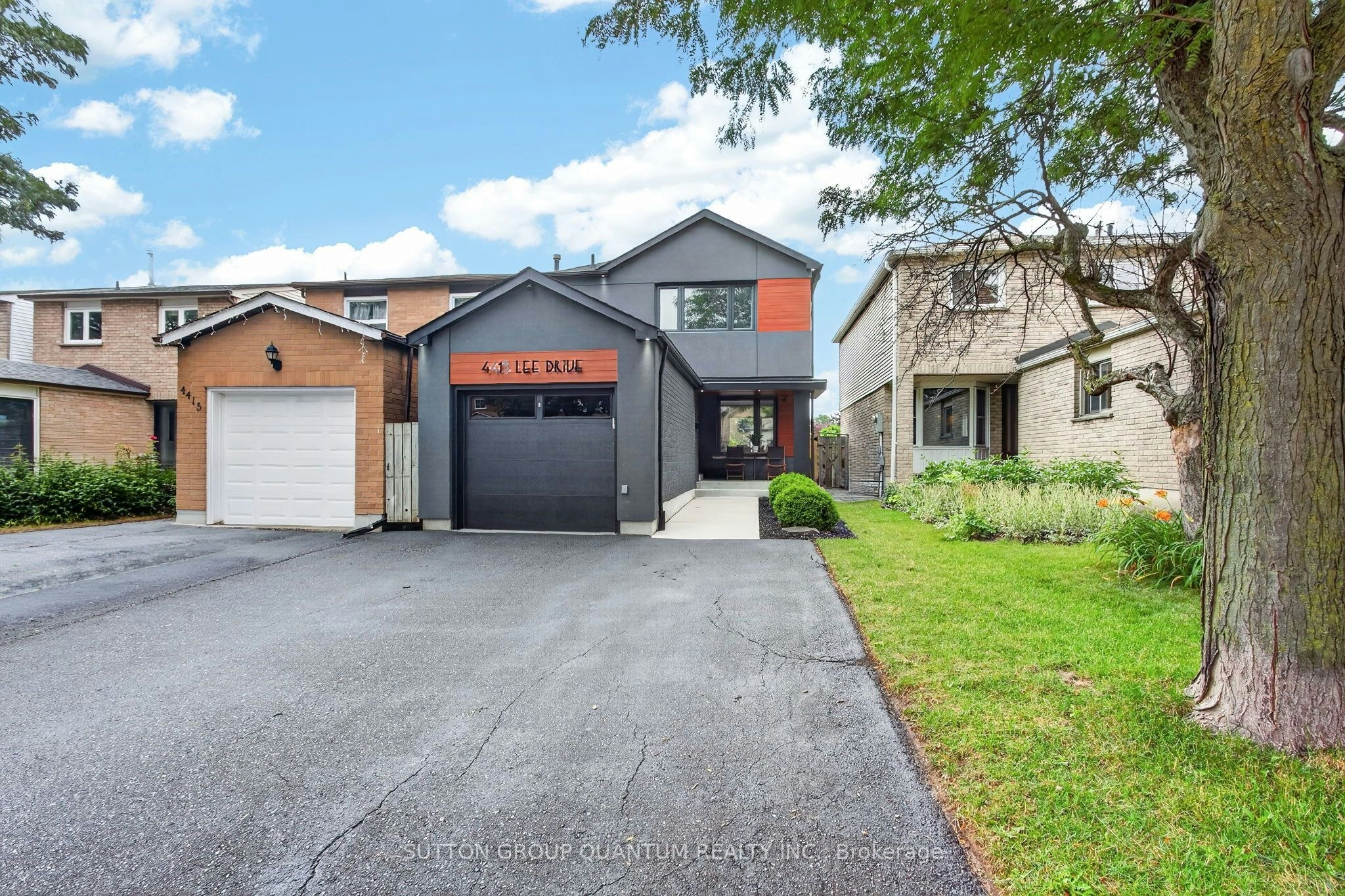 4413 Lee Drive, Mississauga, ON, L4W 4A9