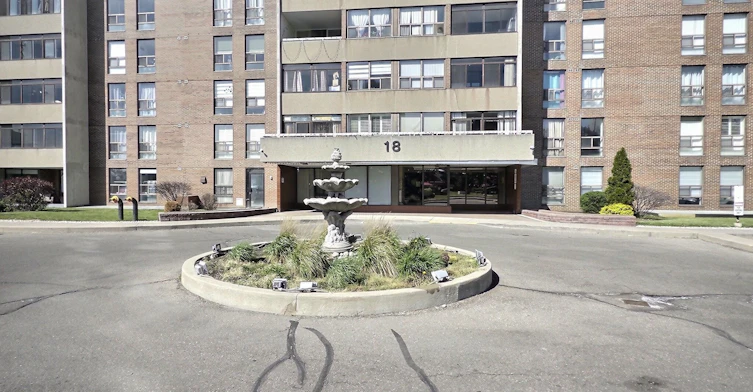 1812-18 Knightsbridge Road, Brampton, ON, L6T 3X5 - 2