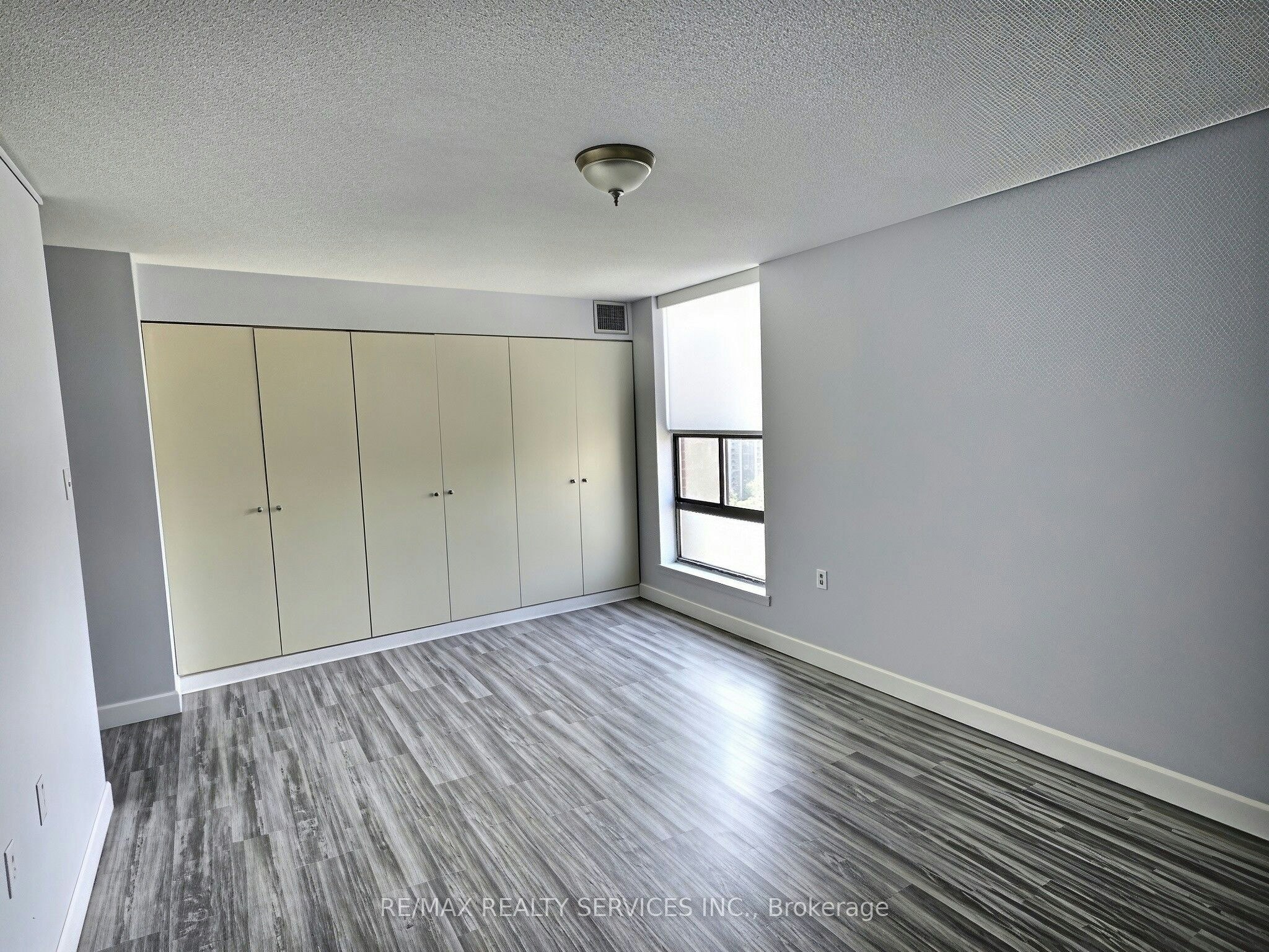 1812-18 Knightsbridge Road, Brampton, ON, L6T 3X5 - 16