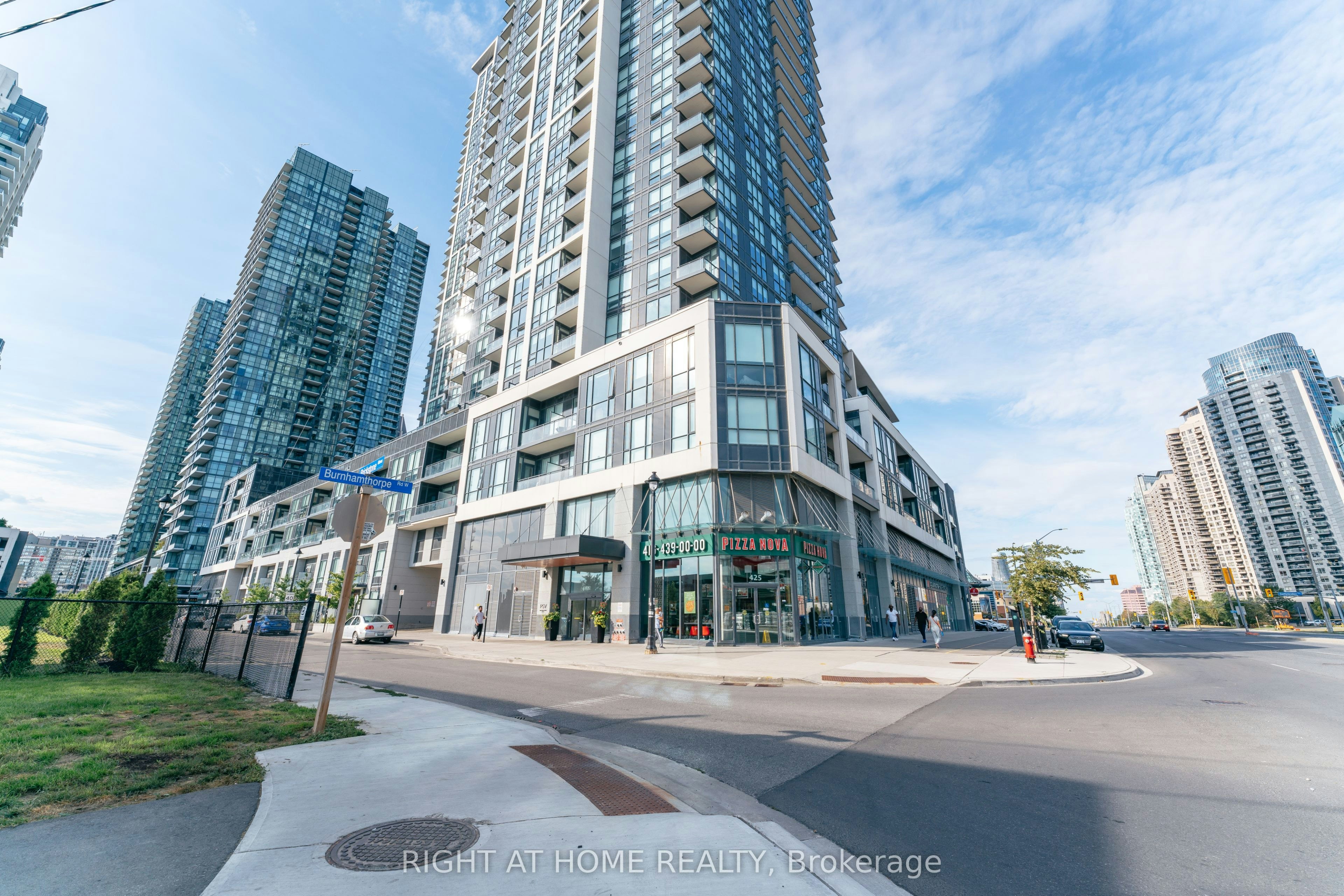 4611-4011 Brickstone Mews, Mississauga, ON, L5B 0G3