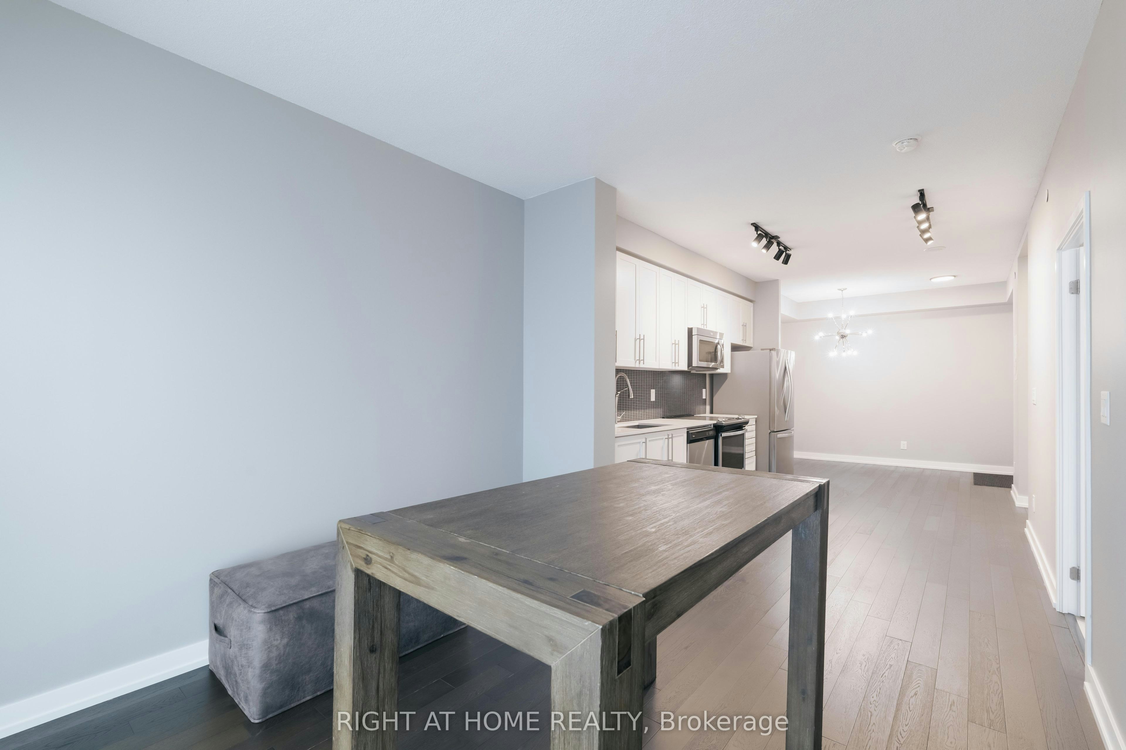4611-4011 Brickstone Mews, Mississauga, ON, L5B 0G3 - 9