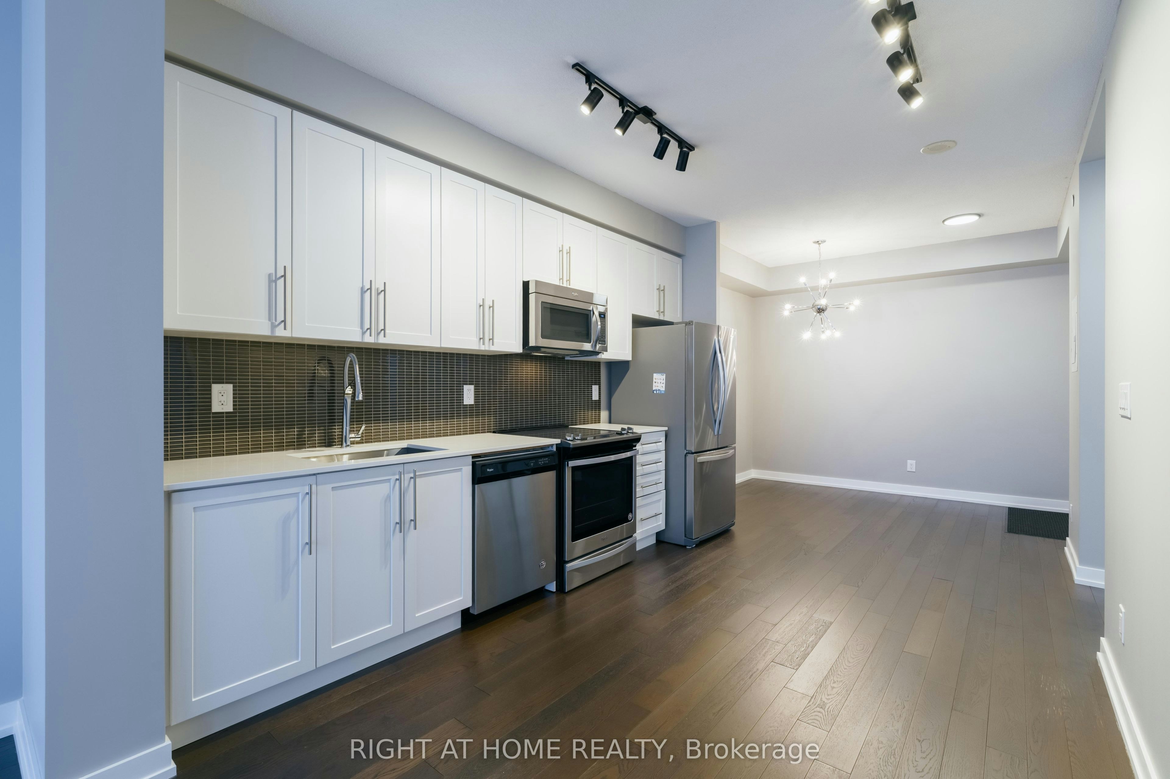 4611-4011 Brickstone Mews, Mississauga, ON, L5B 0G3 - 5