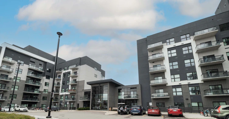 216-102 Grovewood Common, Oakville, ON, L6H 0X2