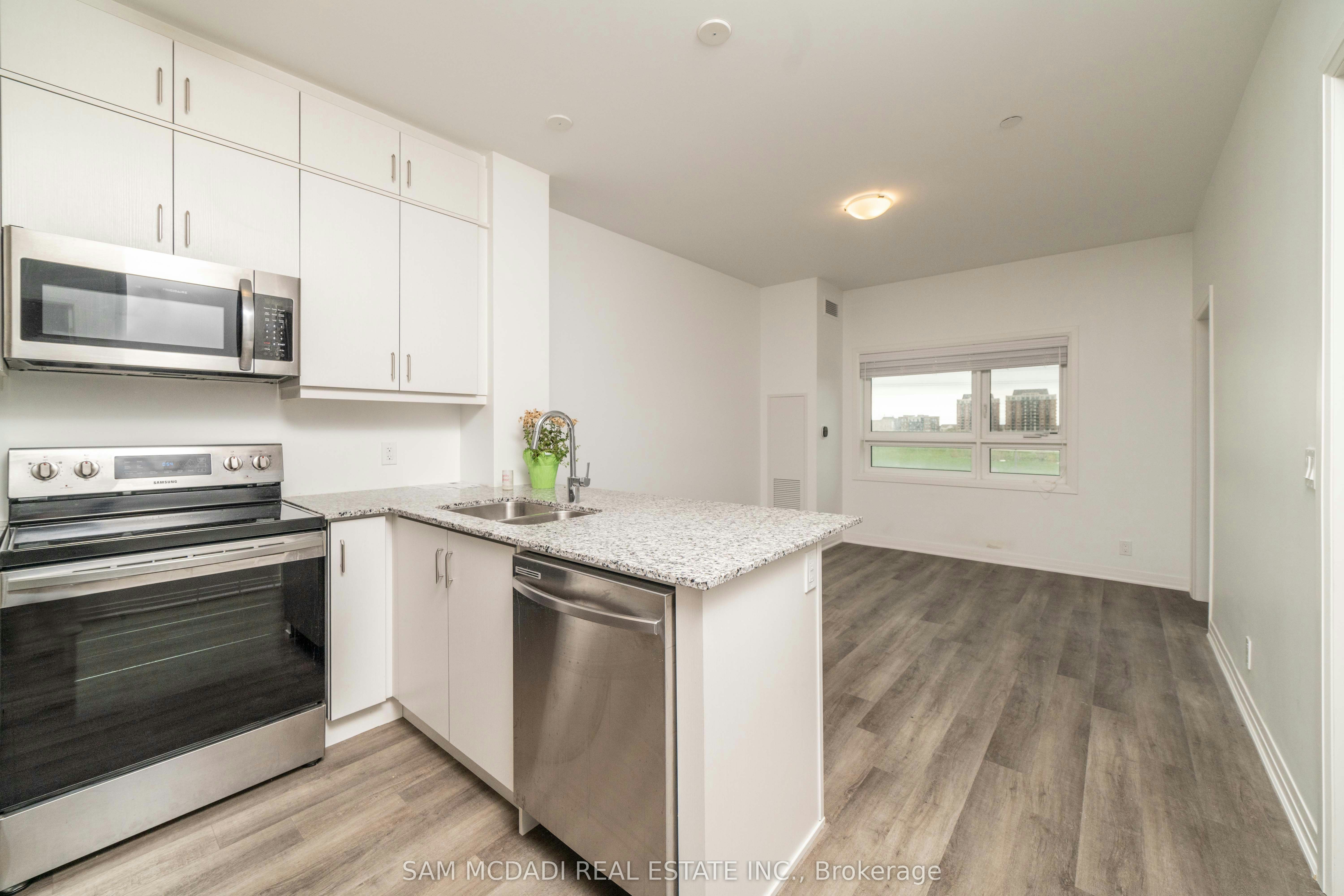 216-102 Grovewood Common, Oakville, ON, L6H 0X2 - 10