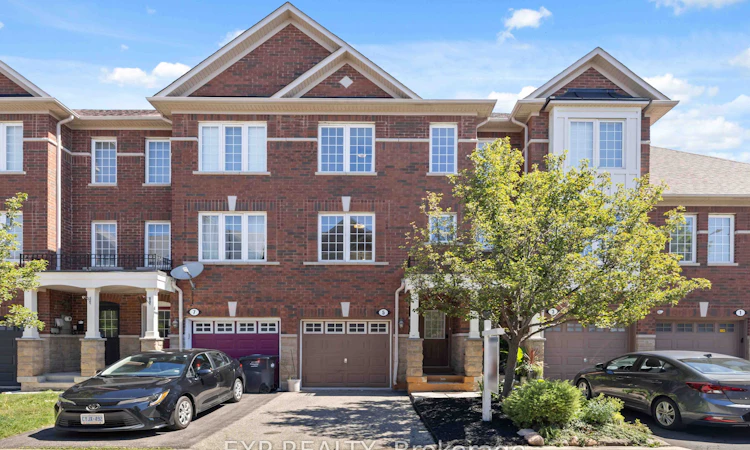 5 Garden Park Lane