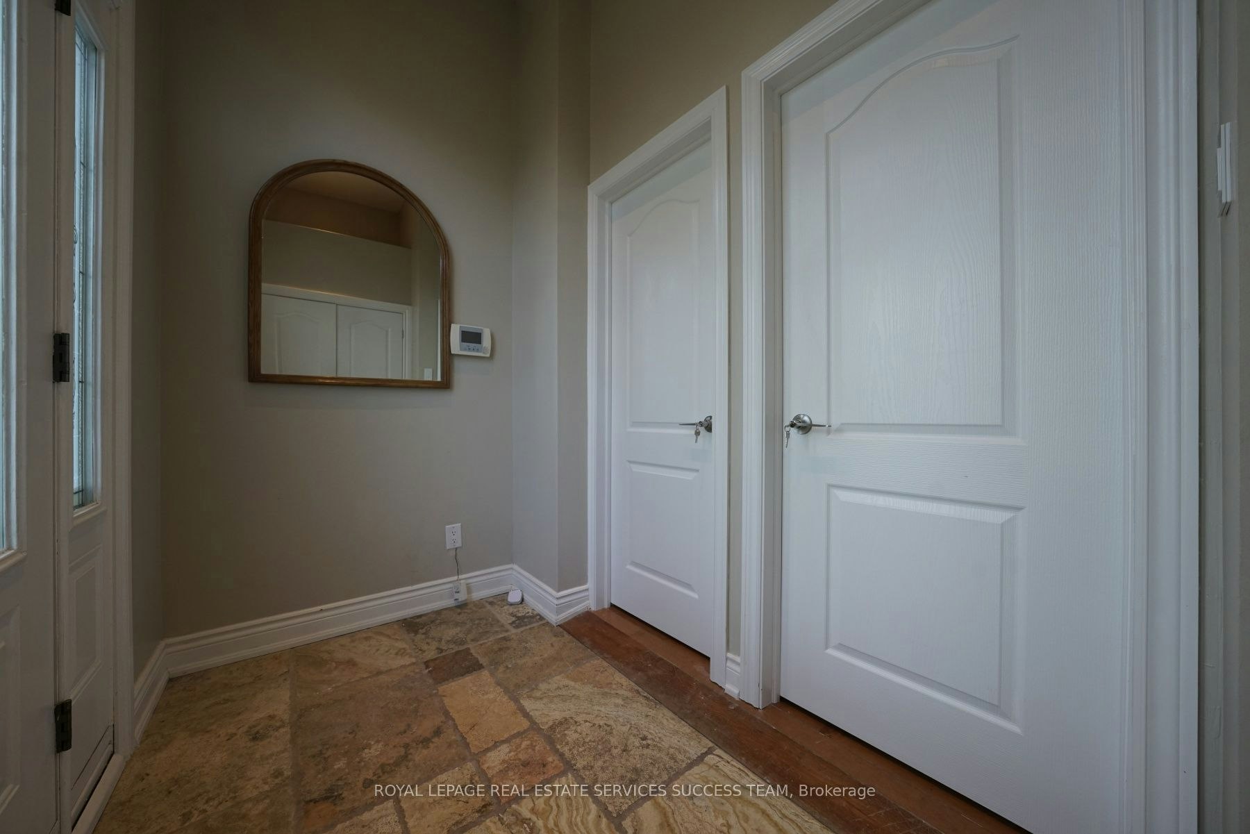 1195 Holton Heights Drive, Oakville, ON, L6H 2E6 - 4