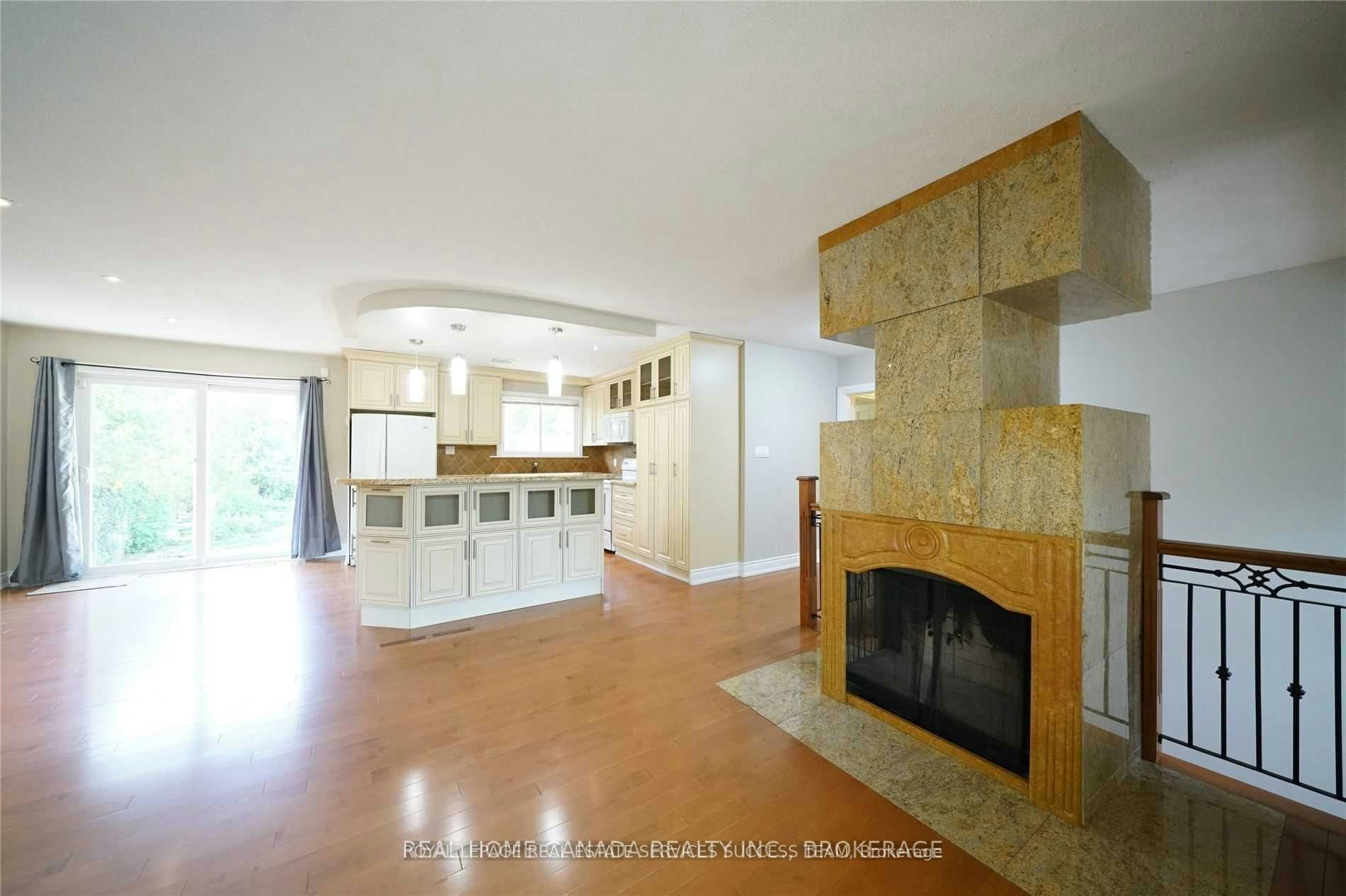 1195 Holton Heights Drive, Oakville, ON, L6H 2E6 - 9