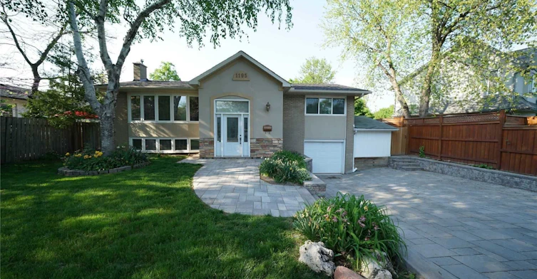 1195 Holton Heights Drive, Oakville, ON, L6H 2E6