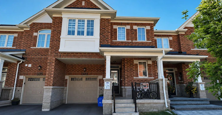 523 Bellflower Court, Milton, ON, L9E 1W5