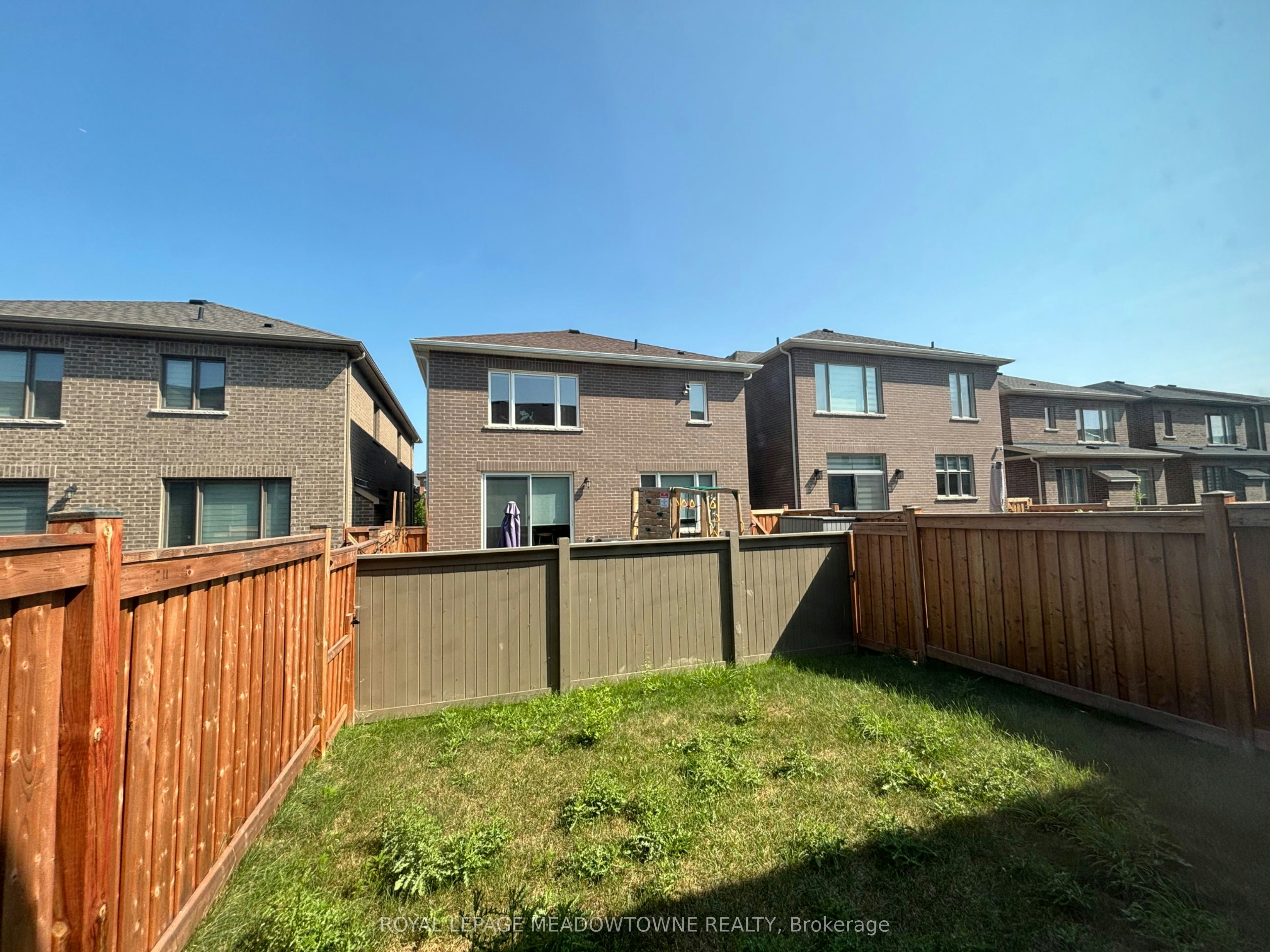 523 Bellflower Court, Milton, ON, L9E 1W5 - 10