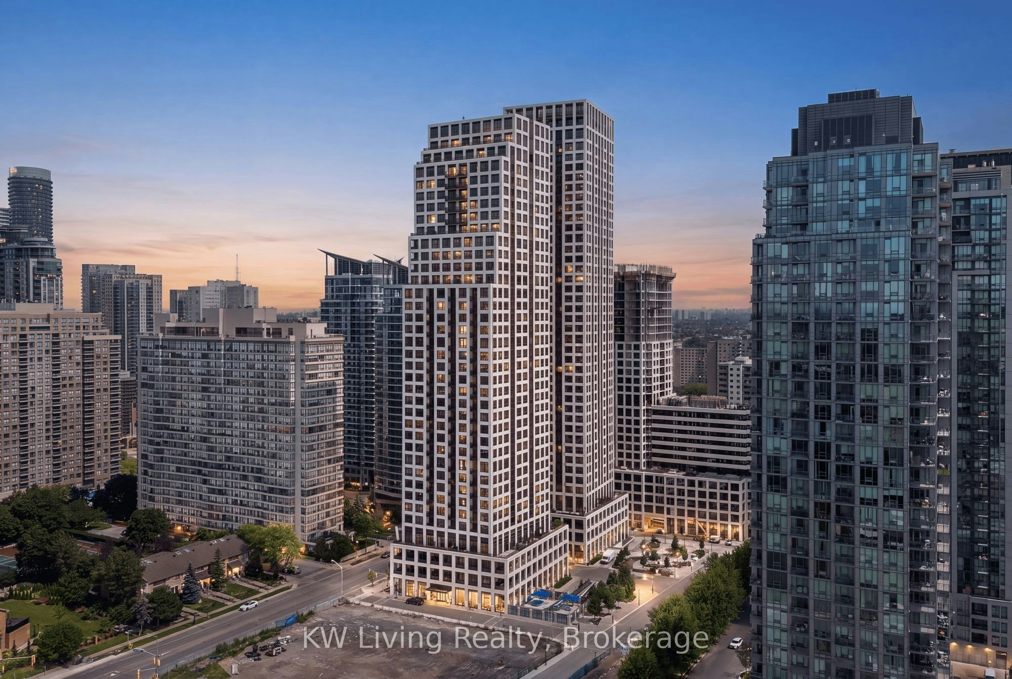 3502-30 Elm Drive W, Mississauga, ON, L5B 0N6