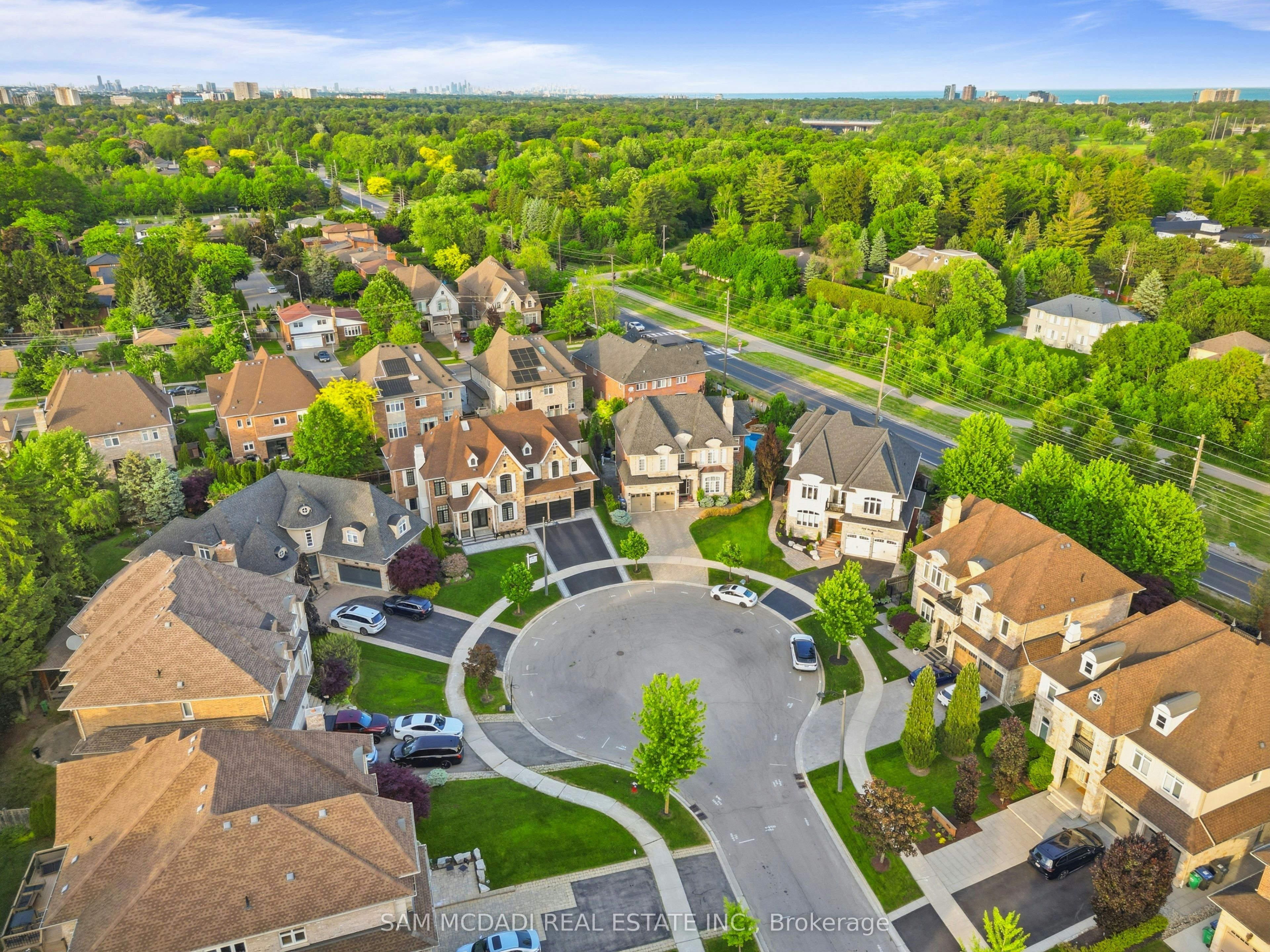 BSMT-962 Fredonia Drive, Mississauga, ON, L5C 2W4 - 14