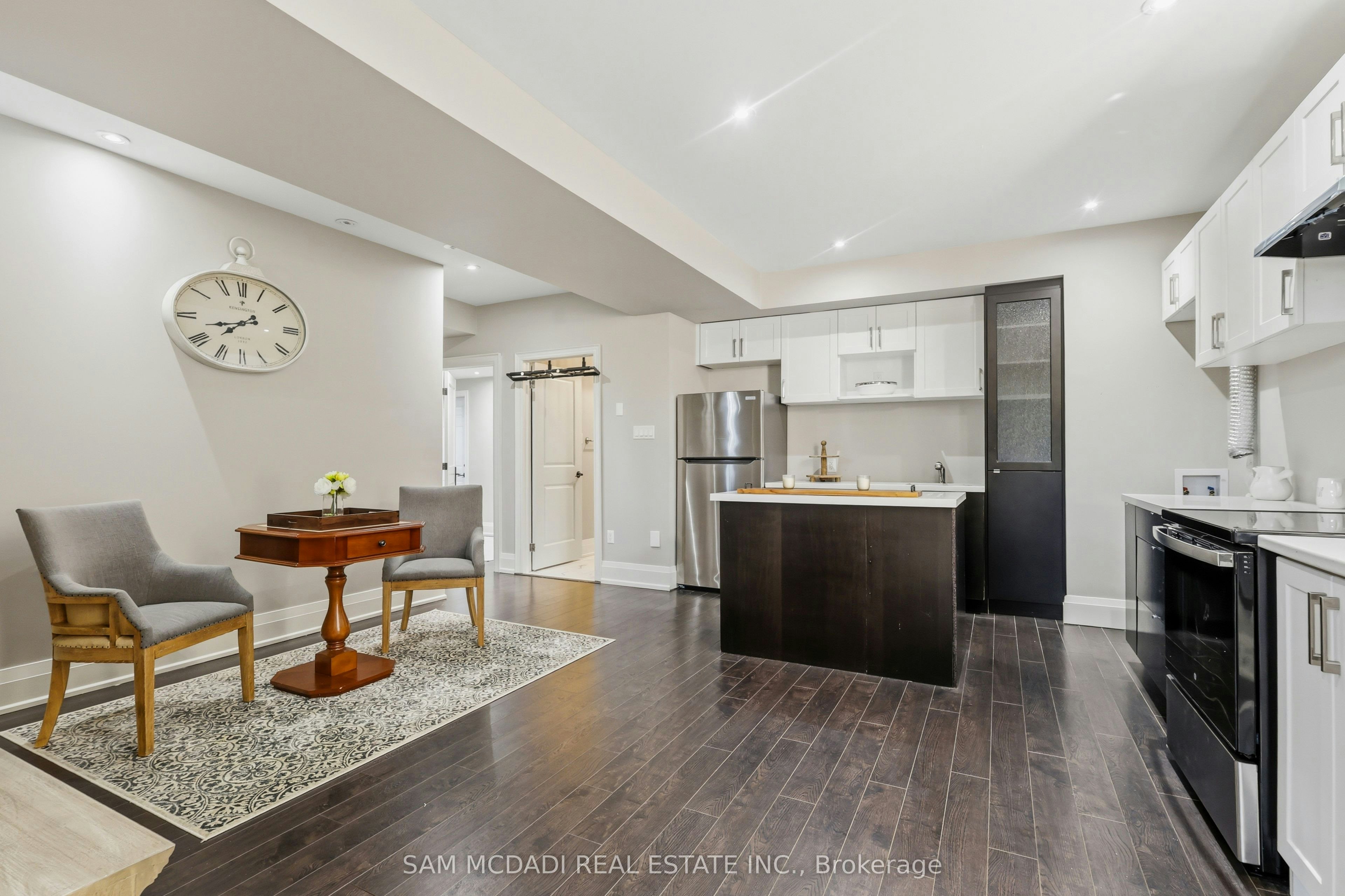 BSMT-962 Fredonia Drive, Mississauga, ON, L5C 2W4 - 4