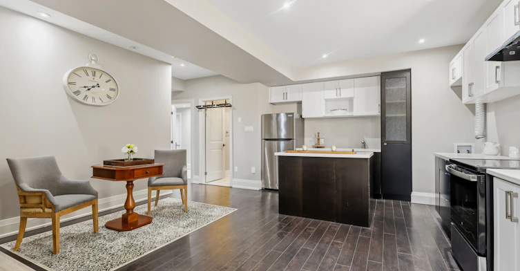 BSMT-962 Fredonia Drive, Mississauga, ON, L5C 2W4 - 4