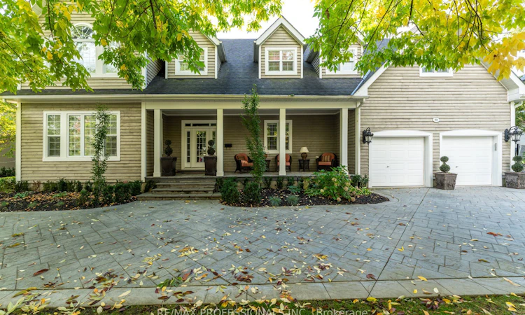 354 Country Club Crescent