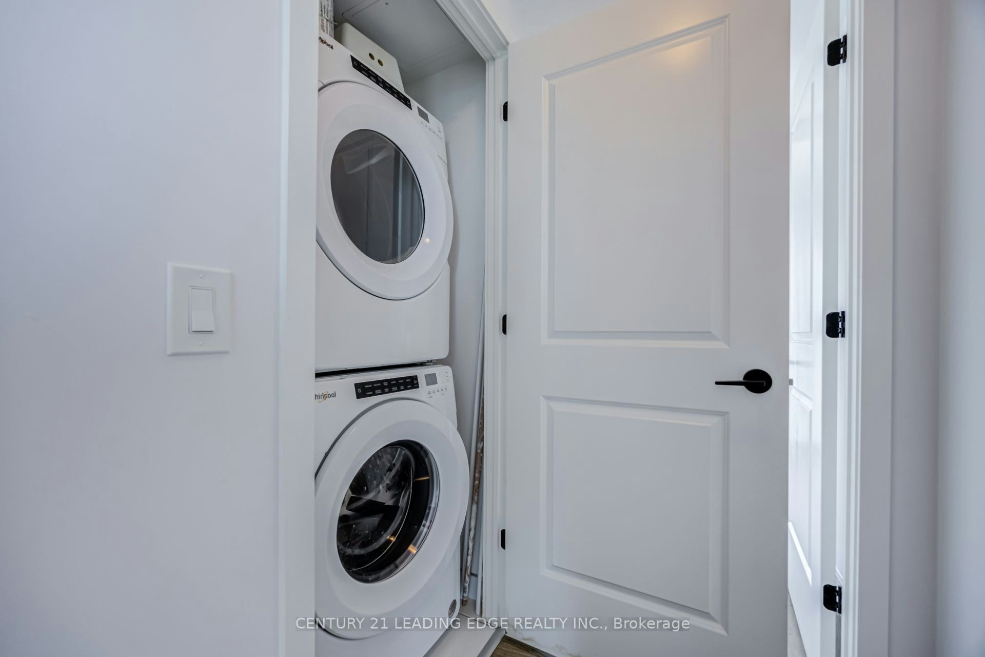 2002-335 Wheat Boom Drive, Oakville, ON, L6H 7Y1 - 16
