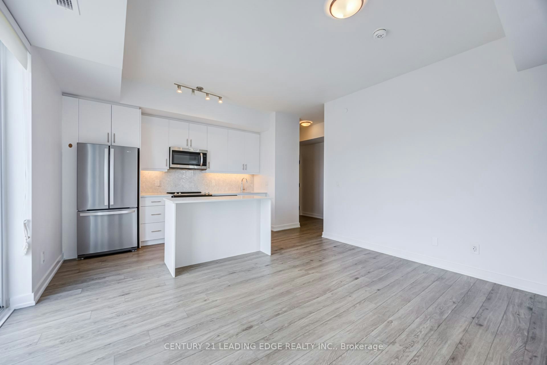 2002-335 Wheat Boom Drive, Oakville, ON, L6H 7Y1 - 3