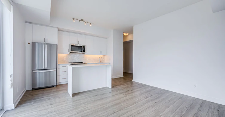 2002-335 Wheat Boom Drive, Oakville, ON, L6H 7Y1 - 3