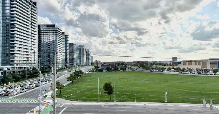 618-2485 Eglinton Avenue W, Mississauga, ON, L5M 2V8 - 10