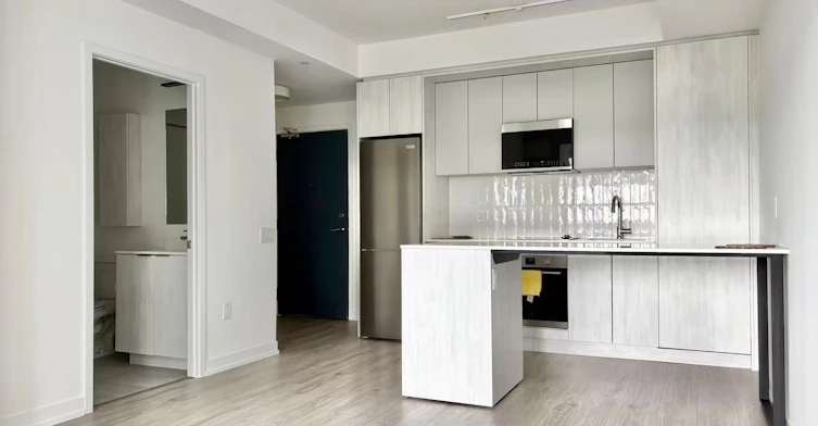 618-2485 Eglinton Avenue W, Mississauga, ON, L5M 2V8 - 3