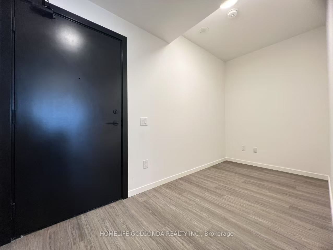 423-689 The Queensway N/A, Toronto, ON, M8Y 1L1 - 5