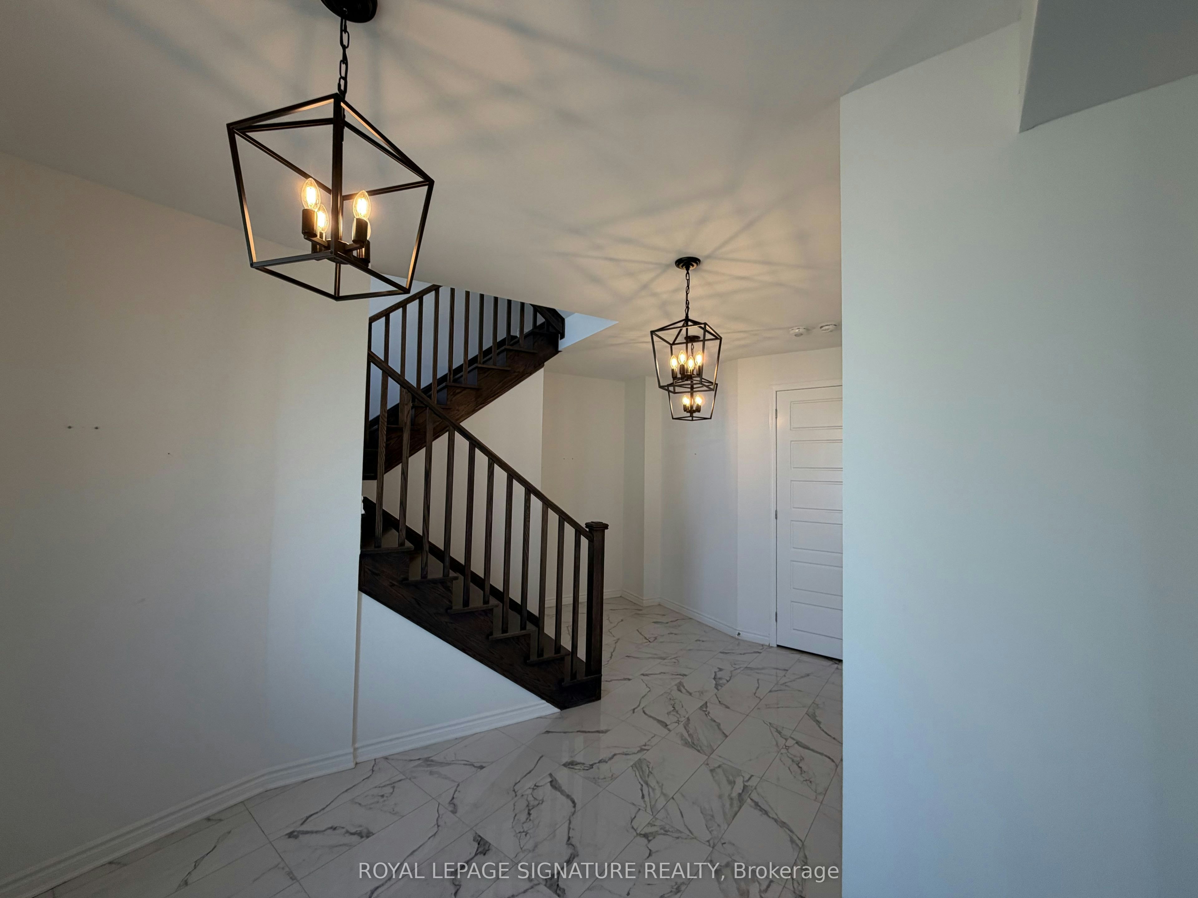1392 William Halton Parkway, Oakville, ON, L6M 5P2 - 4