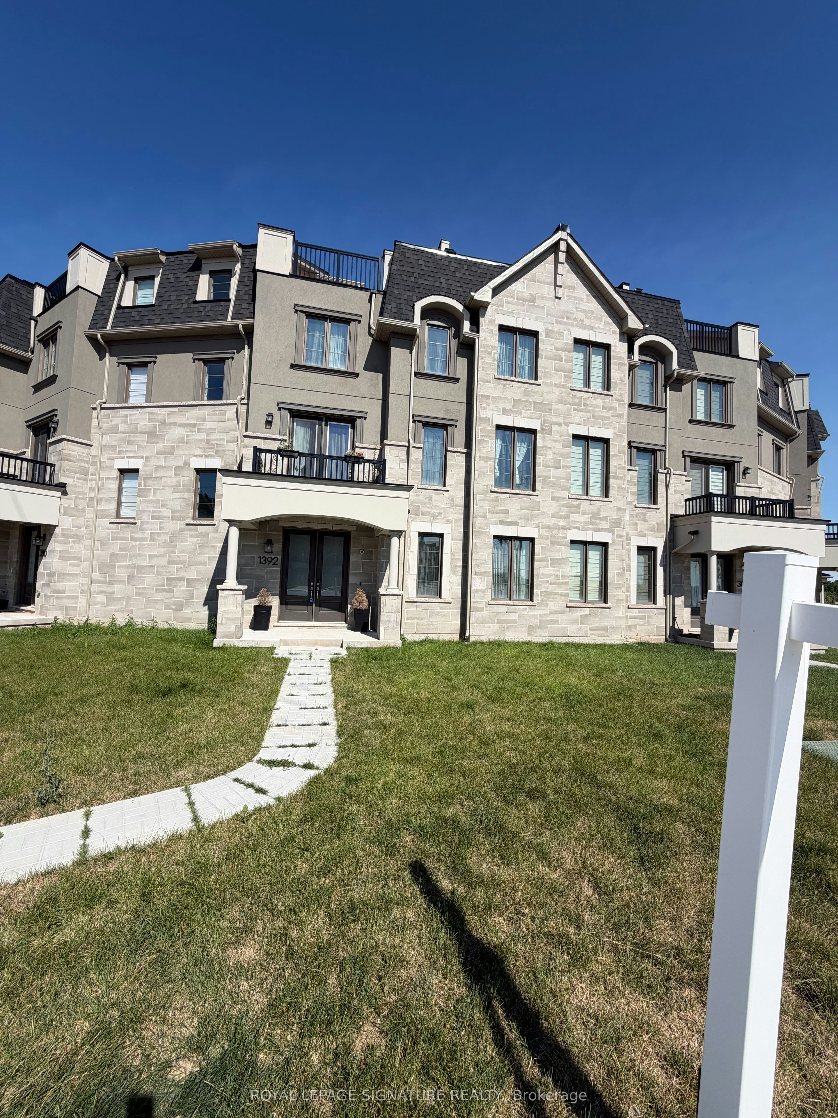 1392 William Halton Parkway, Oakville, ON, L6M 5P2 - 2