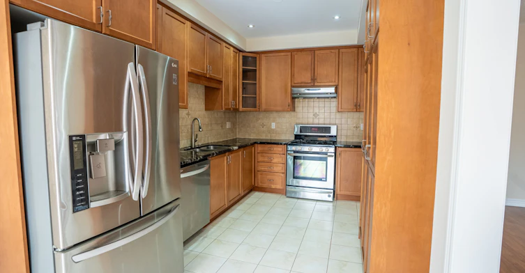 3229 Edwyna Drive, Mississauga, ON, L5M 0V3 - 2